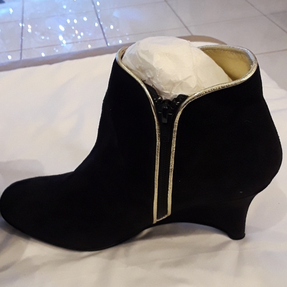 Lashy black suede bottled, size 9 - Picture 4 of 8